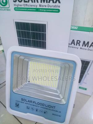 Solarmax 300w Solar Flood Light - Easy-Install Brilliance - thumbnail 2