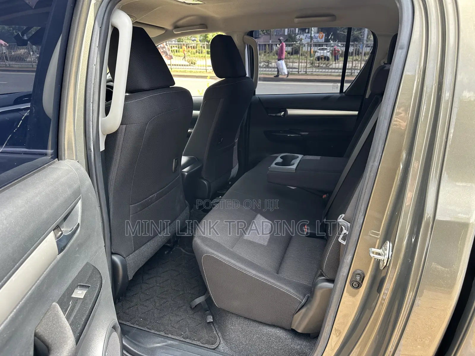 Toyota Hilux Revo Double Cab Deisel 2.4 AWD 2021 Brown