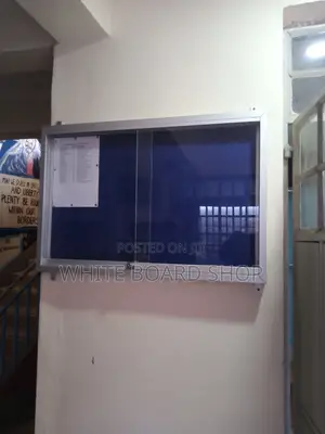 Lockable Glass Sliding Noticeboard 120cm X 60cm