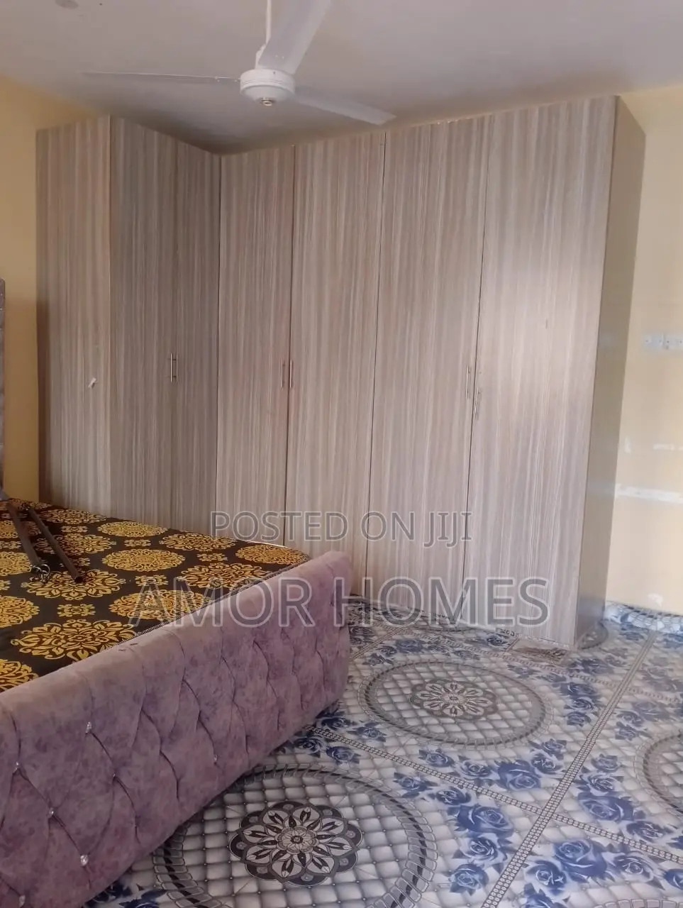 8bdrm Apartment in Vescon-1 for rent