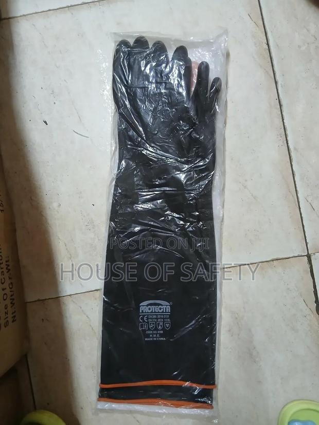 Professional Chemical Resistant Gloves