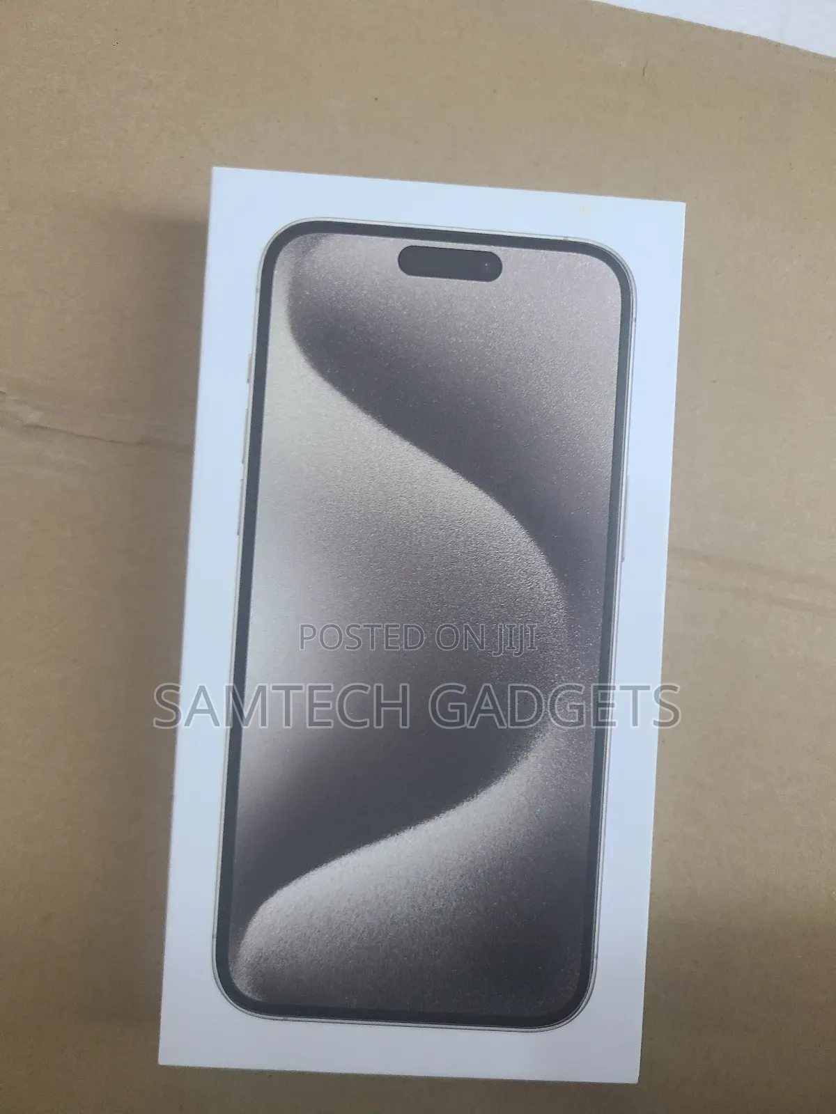 New Apple iPhone 15 Pro Max 256 GB Silver