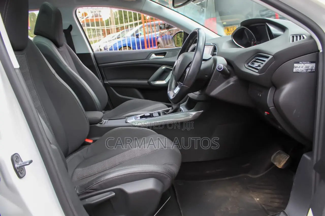 Peugeot 308 2018 White