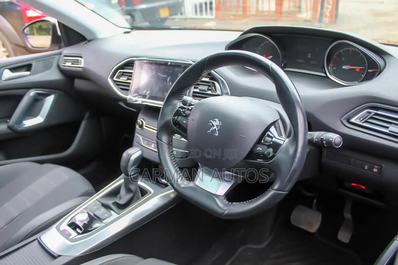 Peugeot 308 2018 White