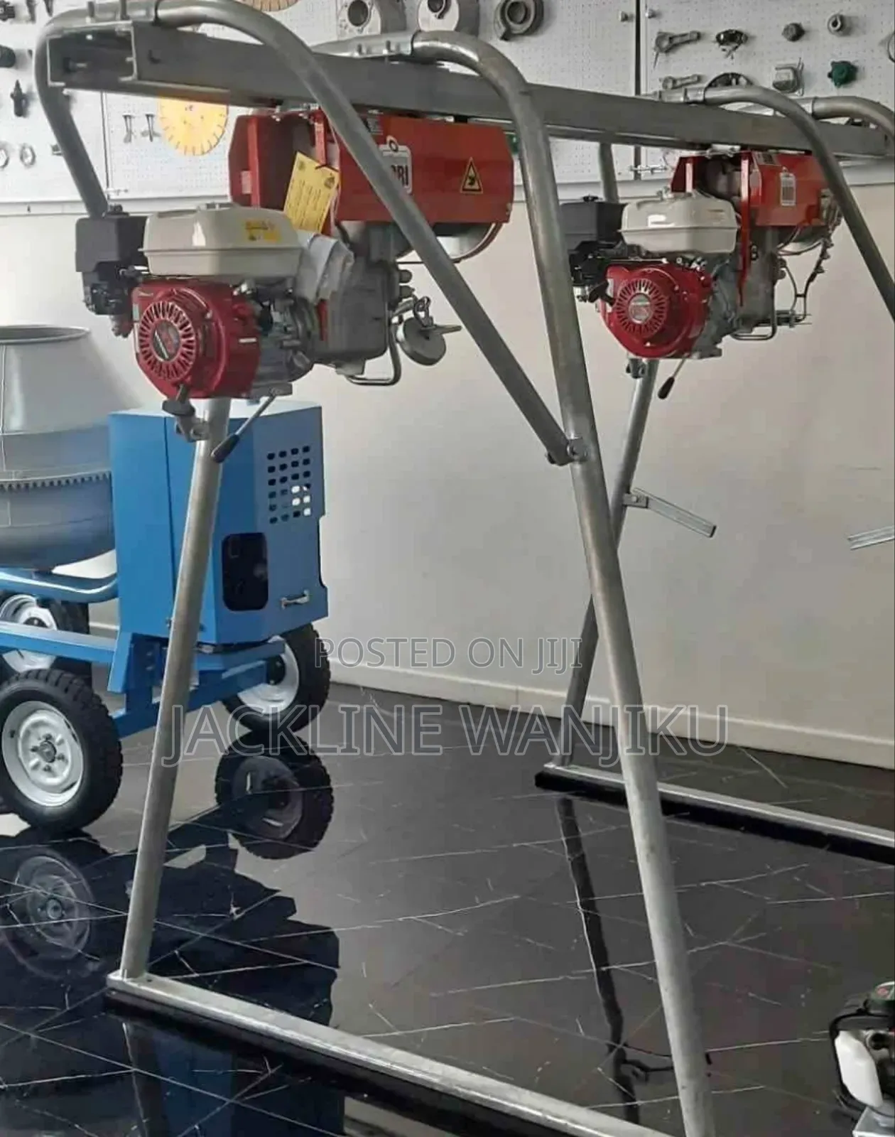 Complete Concrete Hoist Machine 1000kgs / Concrete Hoist Machine