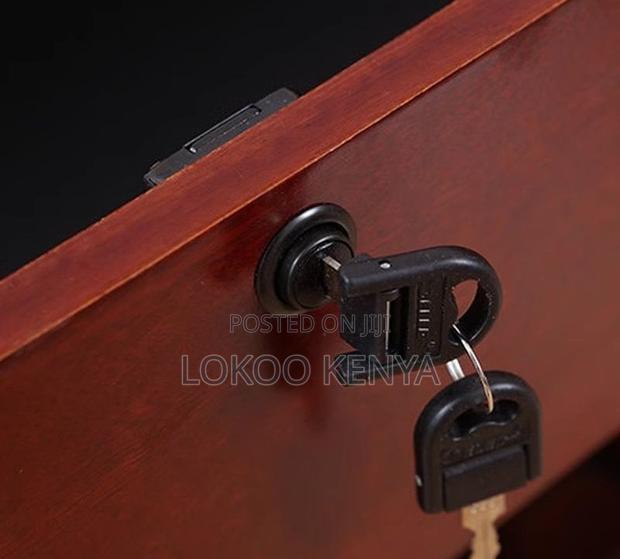 Office Desk; Executive Mahogany 1.4 M Rectangular Office Computer Desk - thumbnail 4