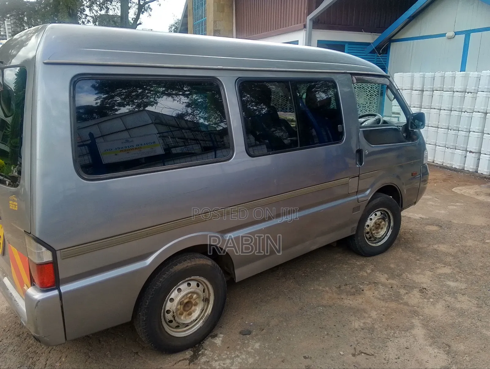 Nissan Vanette 2013 Grey