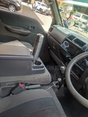 Nissan Vanette 2013 Grey
