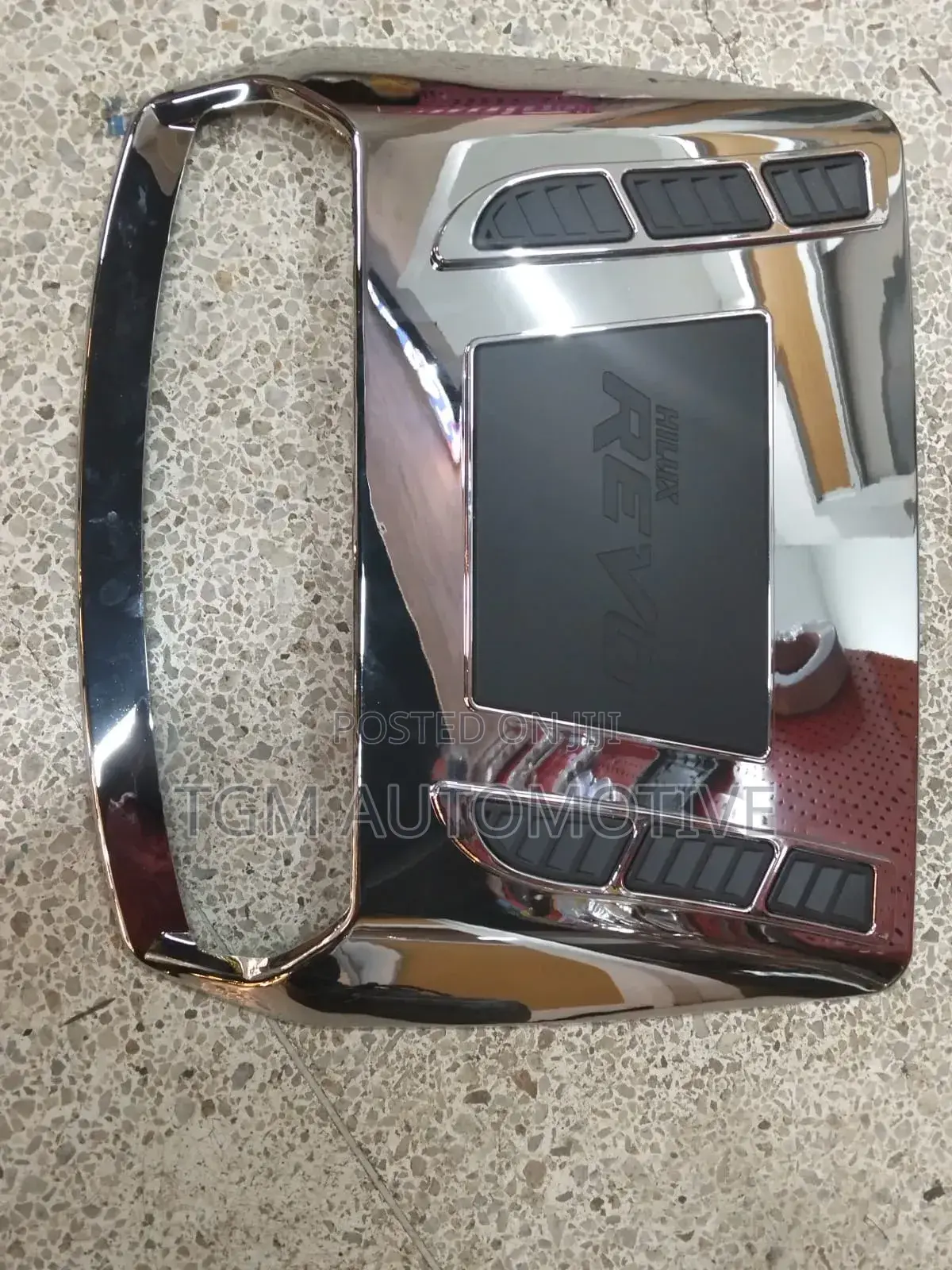Bonnet Scoop Toyota Hilux Revo Chrome
