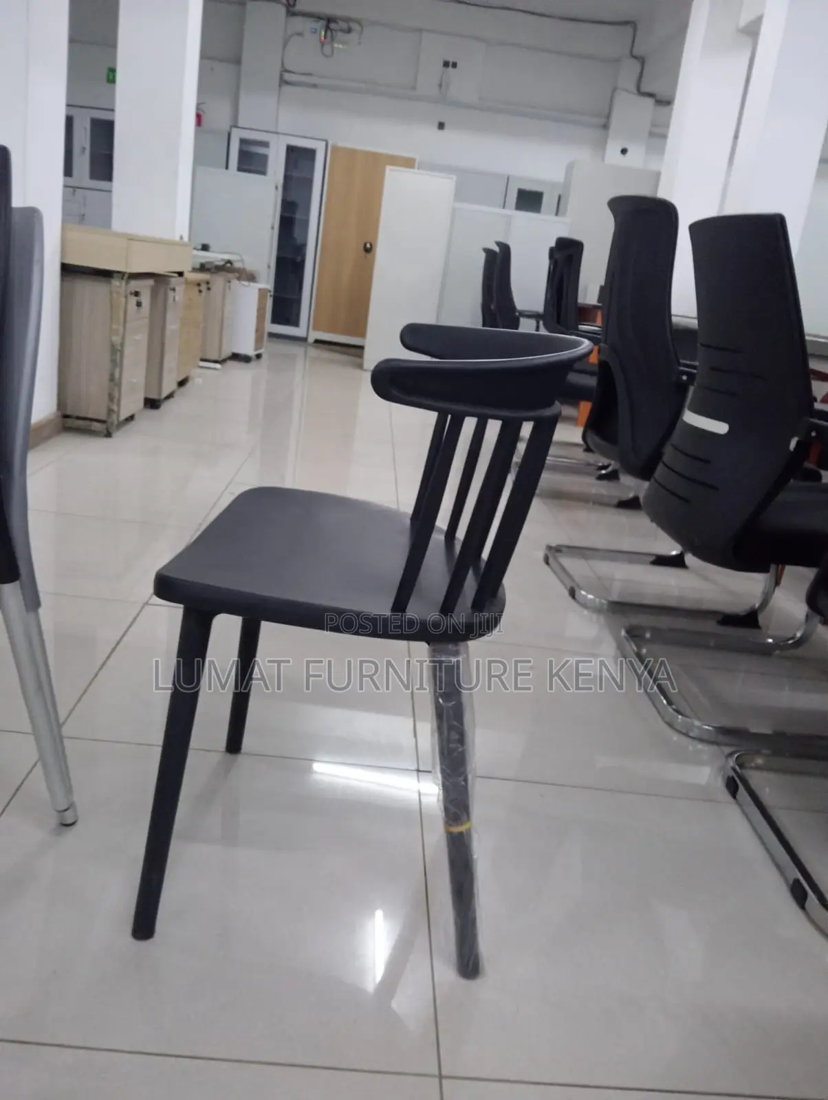 Durable Plastic Office Chair