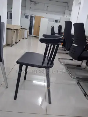 Durable Plastic Office Chair