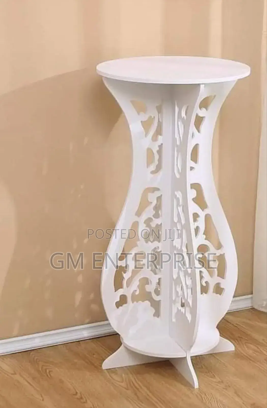 *Quartered Decor/Coffee/ Flower Table