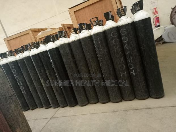 Oxygen Cylinders 8.5m3 With Regulator And Key - thumbnail 3