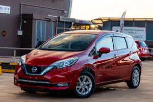 Nissan Note 2018 Red