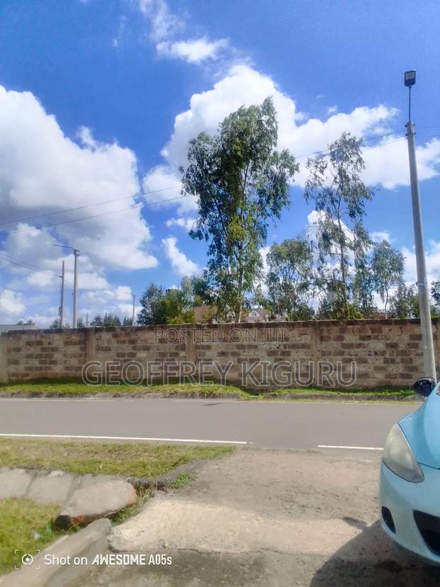 Half Acre Fronting Tarmack in Utawala - main view