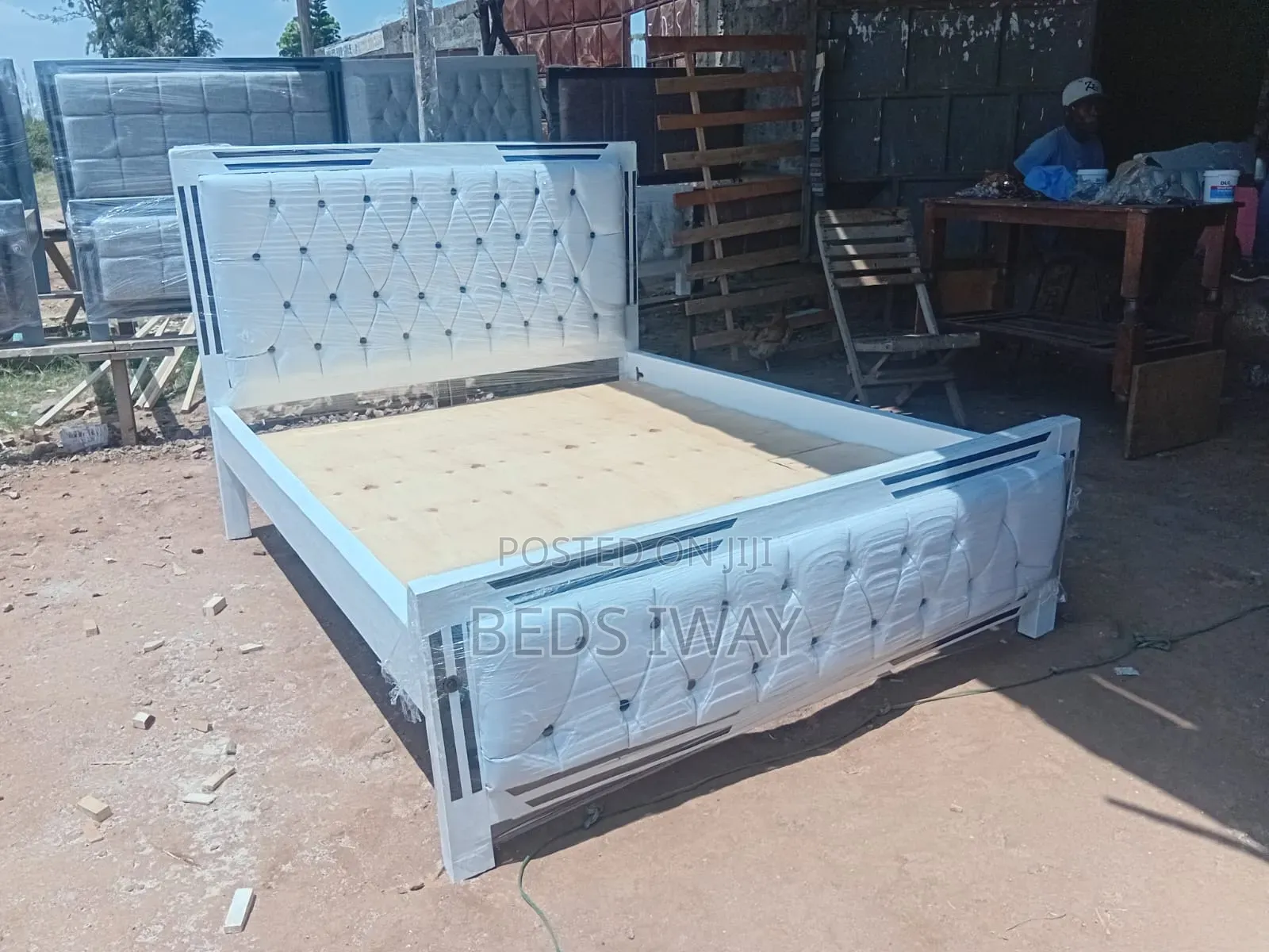 5x6 Turfted Mocket Bed