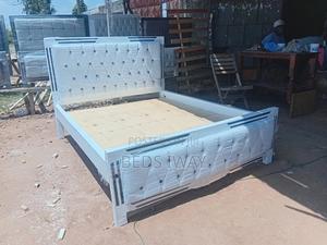 5x6 Turfted Mocket Bed - main view