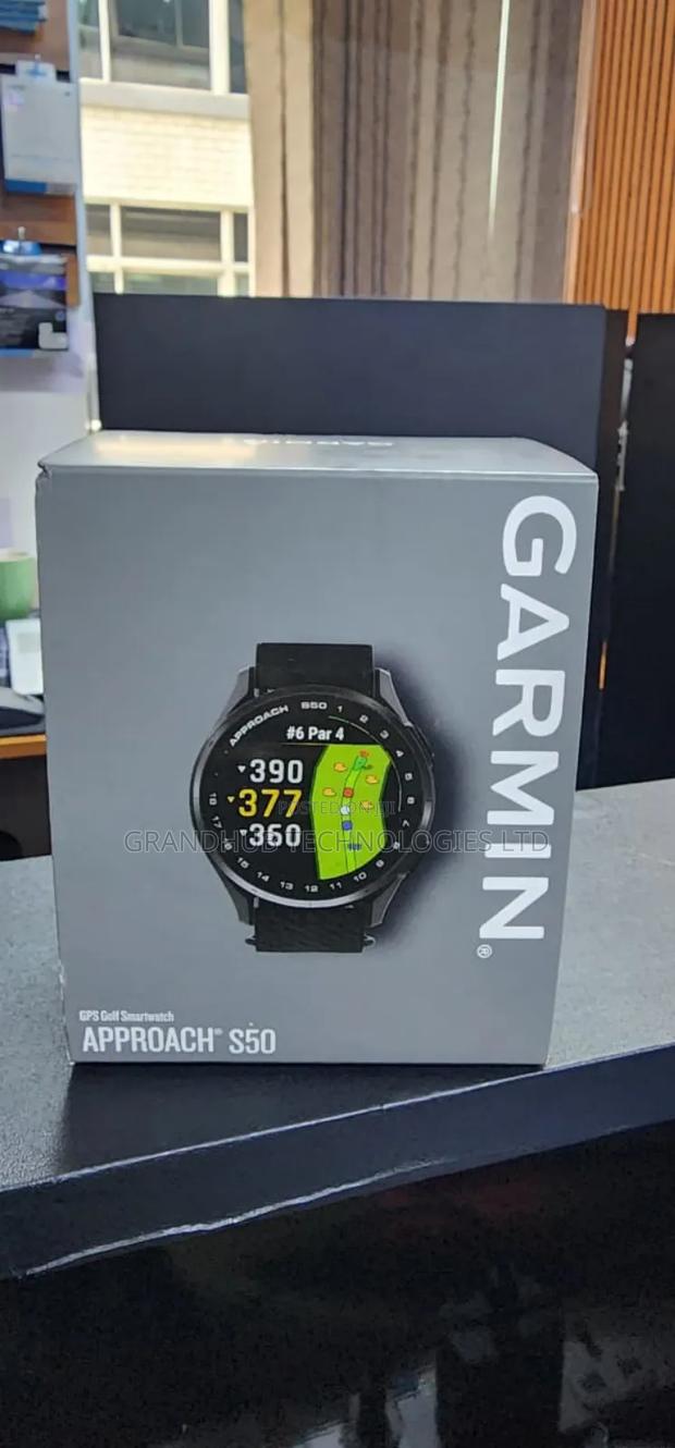 Garmin Approach S50 Watch - main view