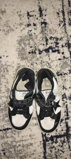 Kid's Shoes - thumbnail 2