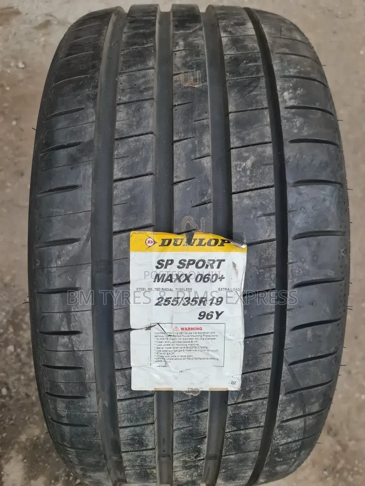 255 /35 R19 Dunlop