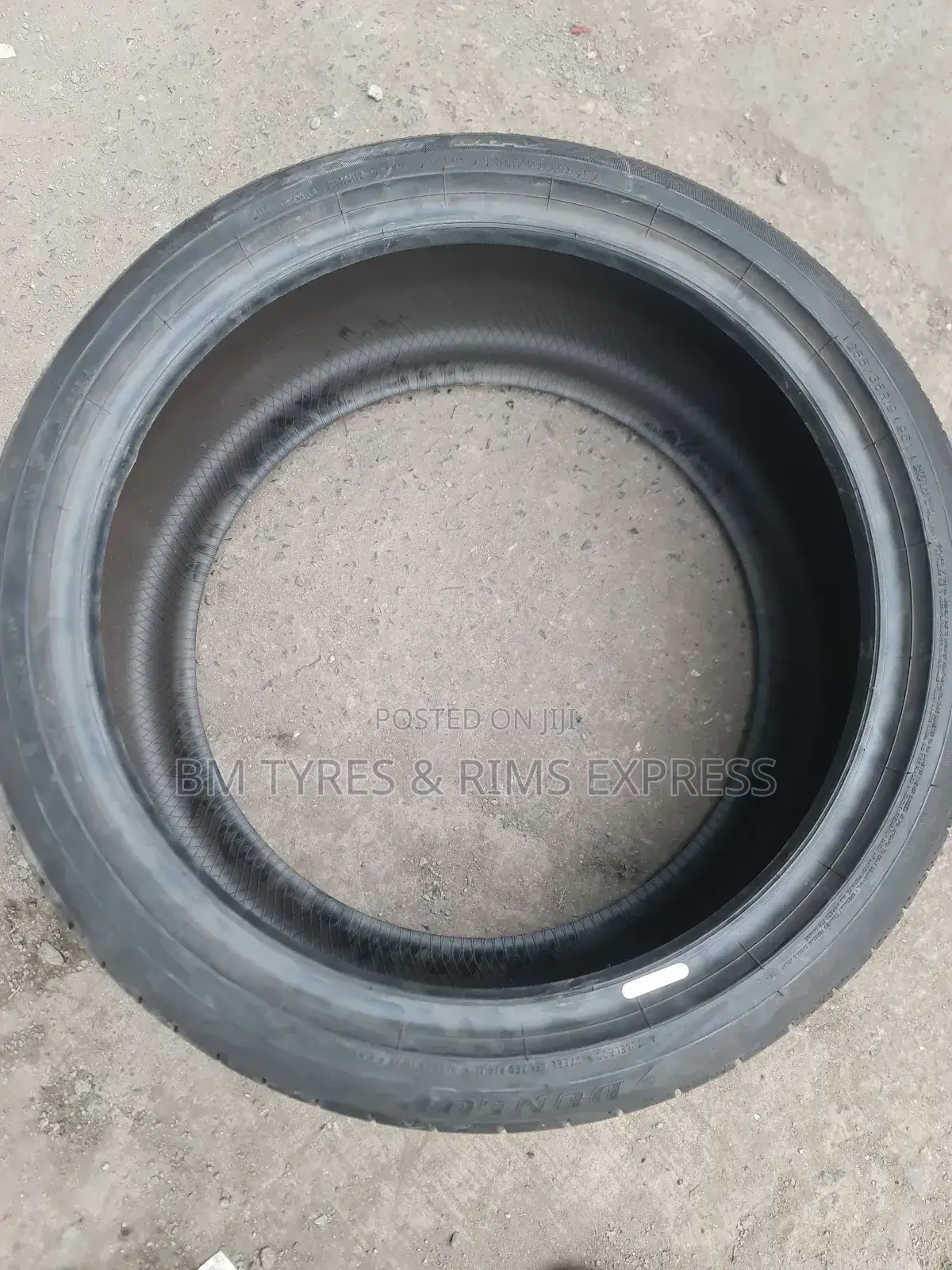 255 /35 R19 Dunlop