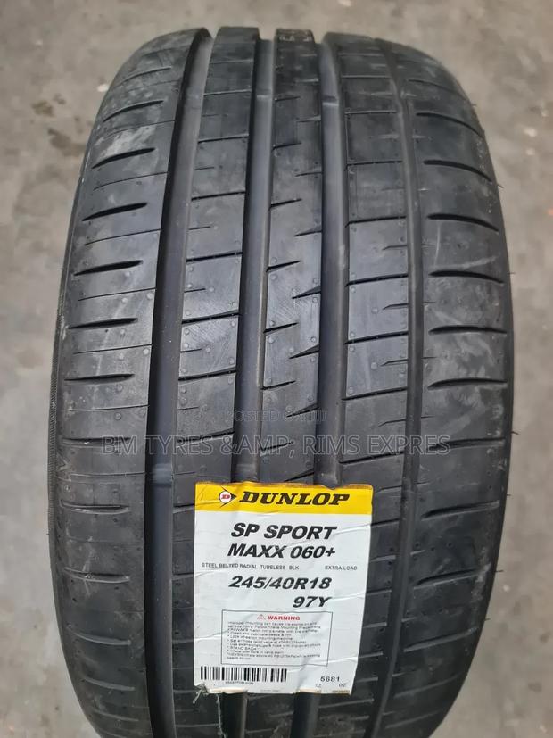 245 /40 R18 Dunlop - thumbnail 3