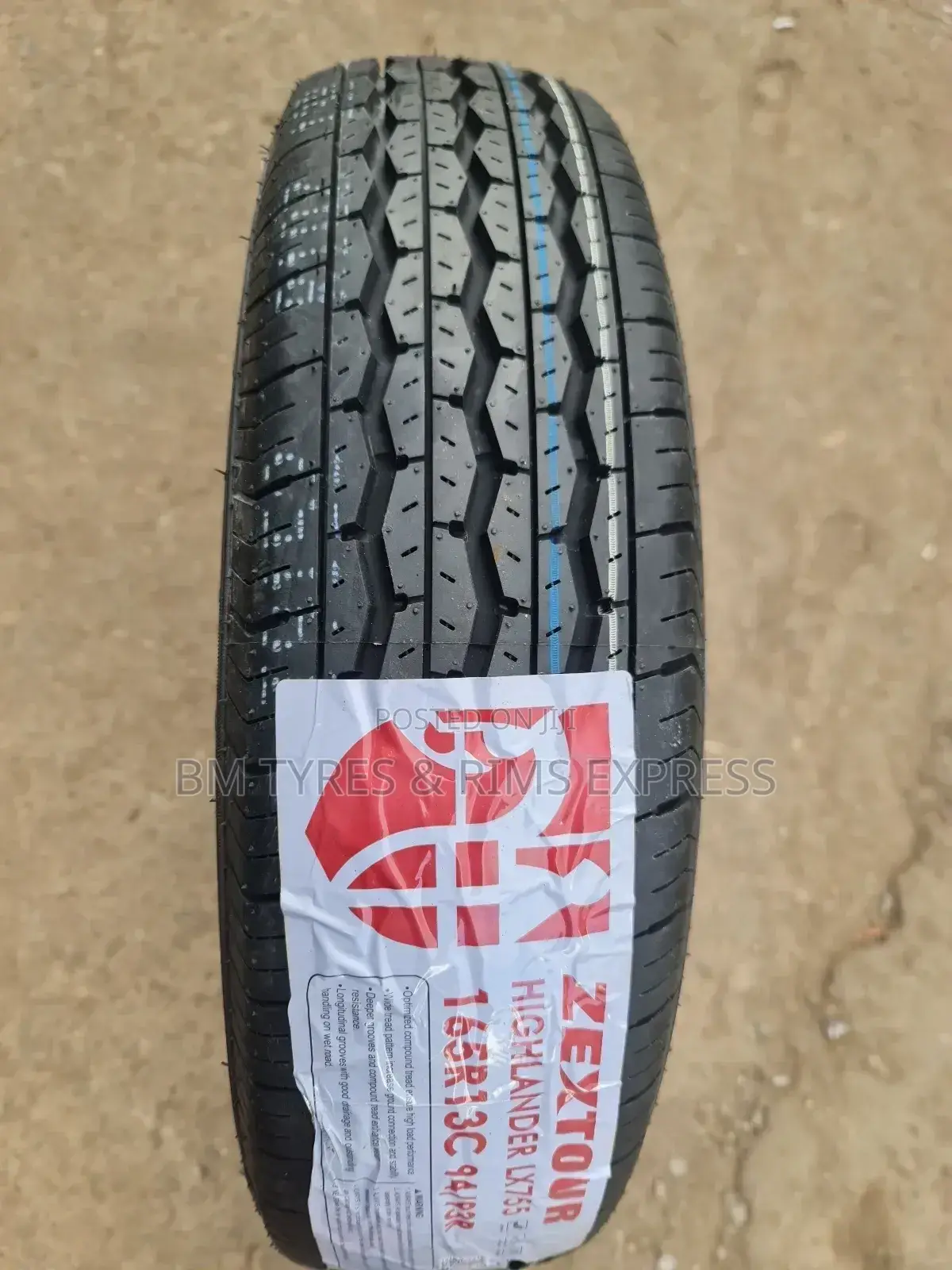 165 R13 Zextour Tyres (Highlander).