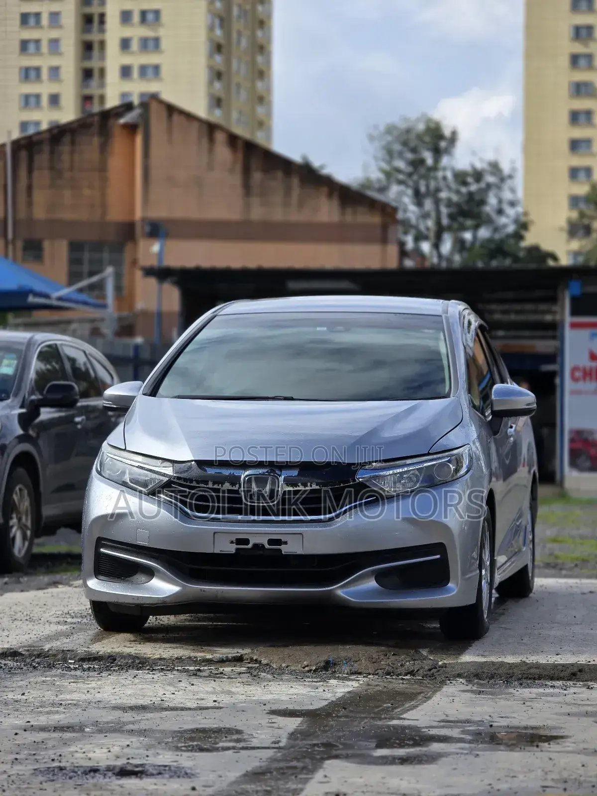 Honda Fit Shuttle 1.5 Hybrid 2WD 2019 Silver