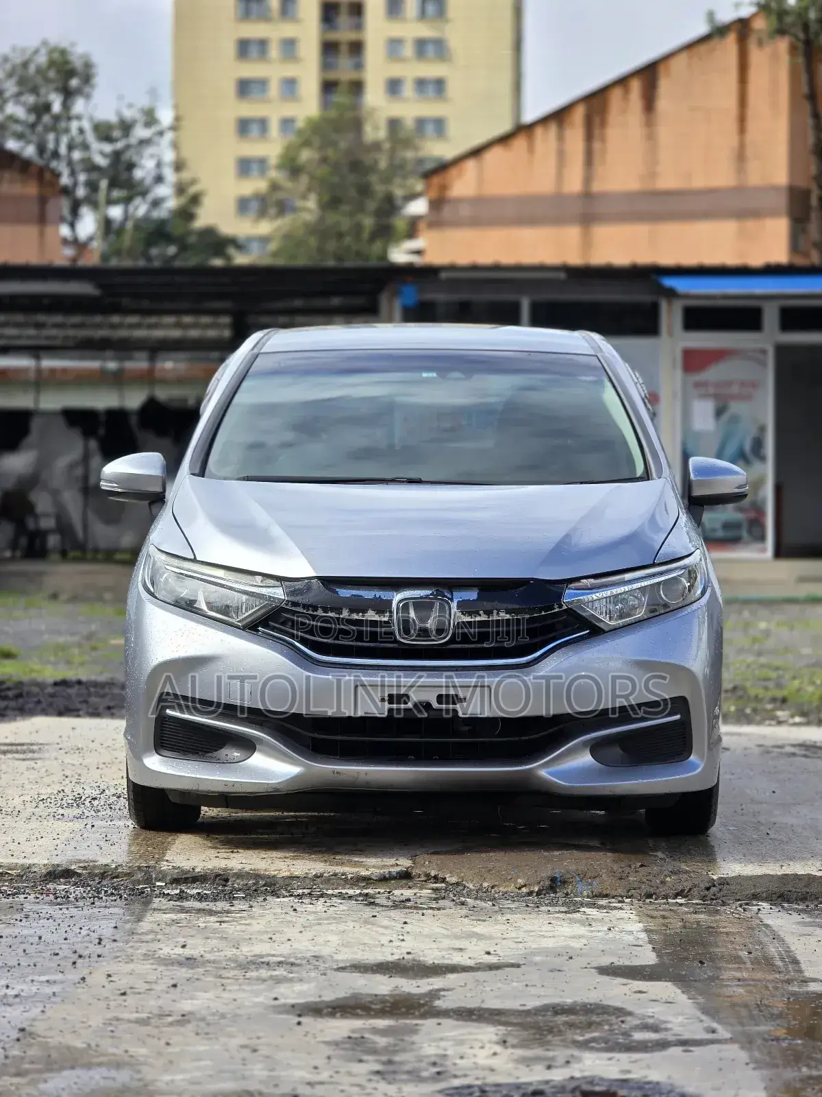 Honda Fit Shuttle 1.5 Hybrid 2WD 2019 Silver