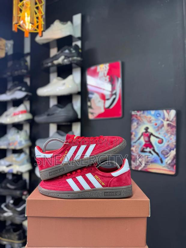 Adidas Spezial - main view