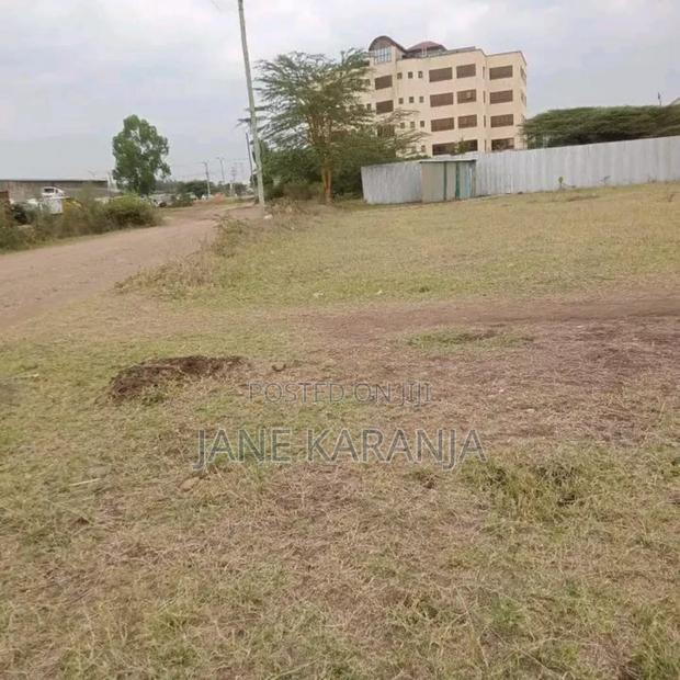 One Acre Off Eastern Bypass 28m - main view