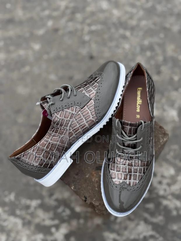 White Sole Brogue - thumbnail 4