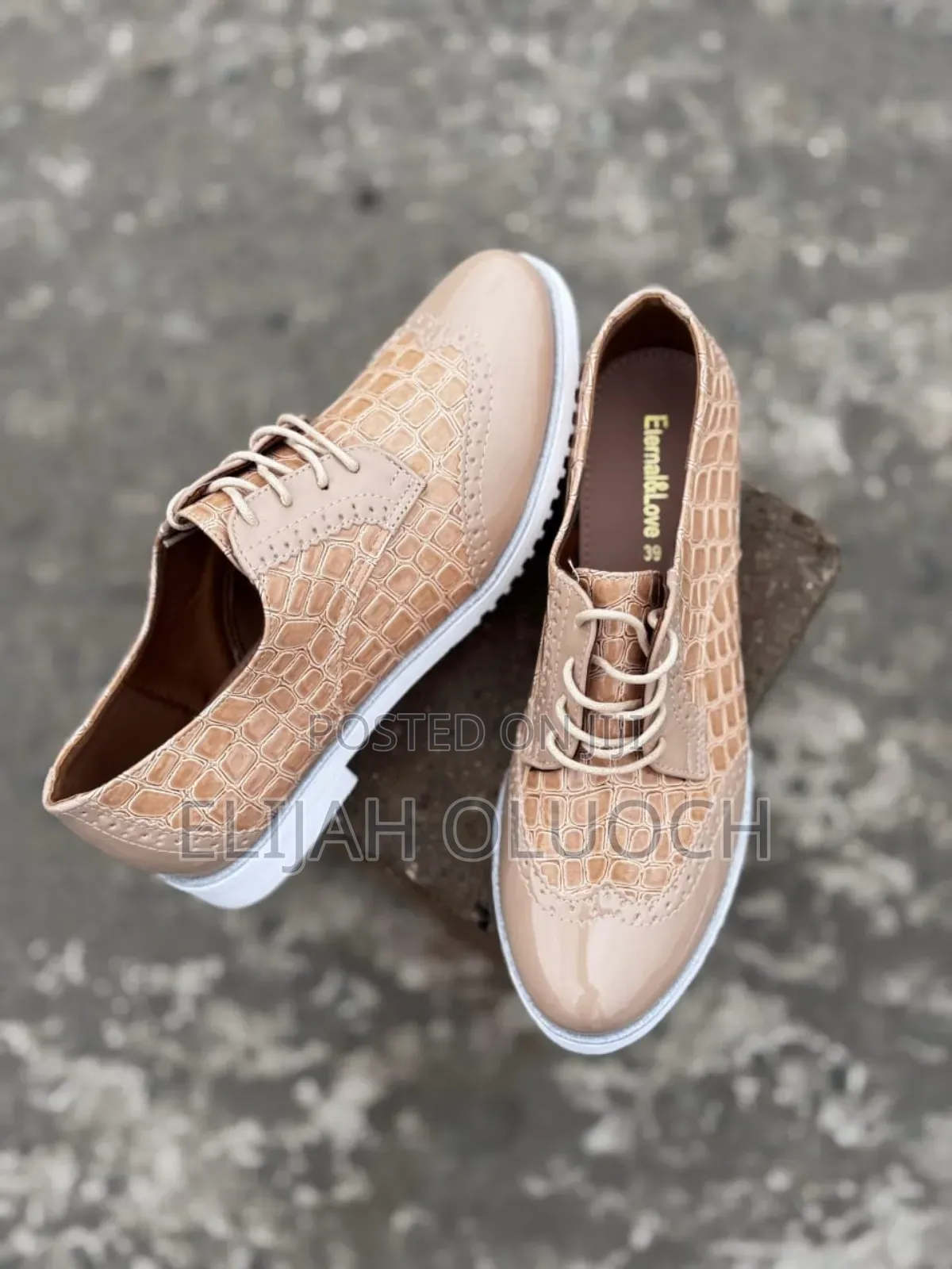 White Sole Brogue