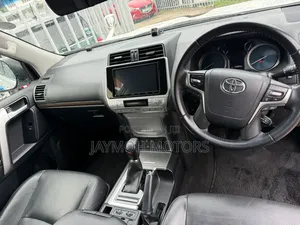 Toyota Land Cruiser Prado 2019