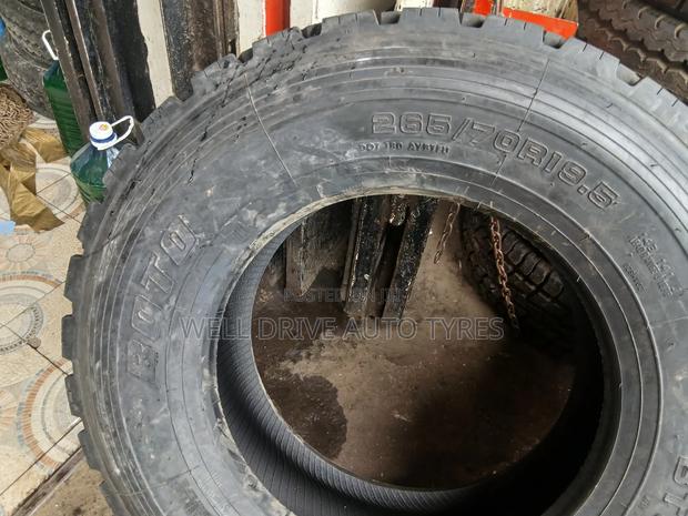 265/70r19.5 Boto Tires Diff - thumbnail 2