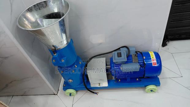 Electric 4kw/5.5hp Animal Feed Pellet Maker Machine. - thumbnail 2