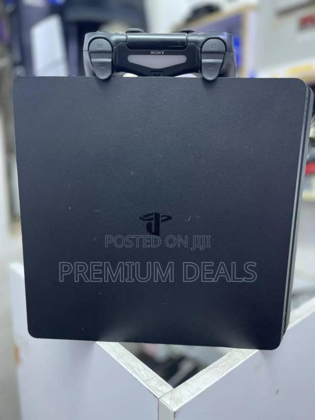 Real Deal Ps4 Slim With Fc26 and Other Games. - thumbnail 2