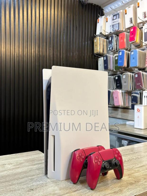 Quick Fast Sell Ps5 With Controllers.