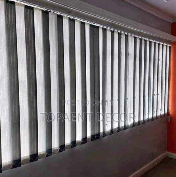 Grey And White 1:1 Rationed Vertical Office Blinds