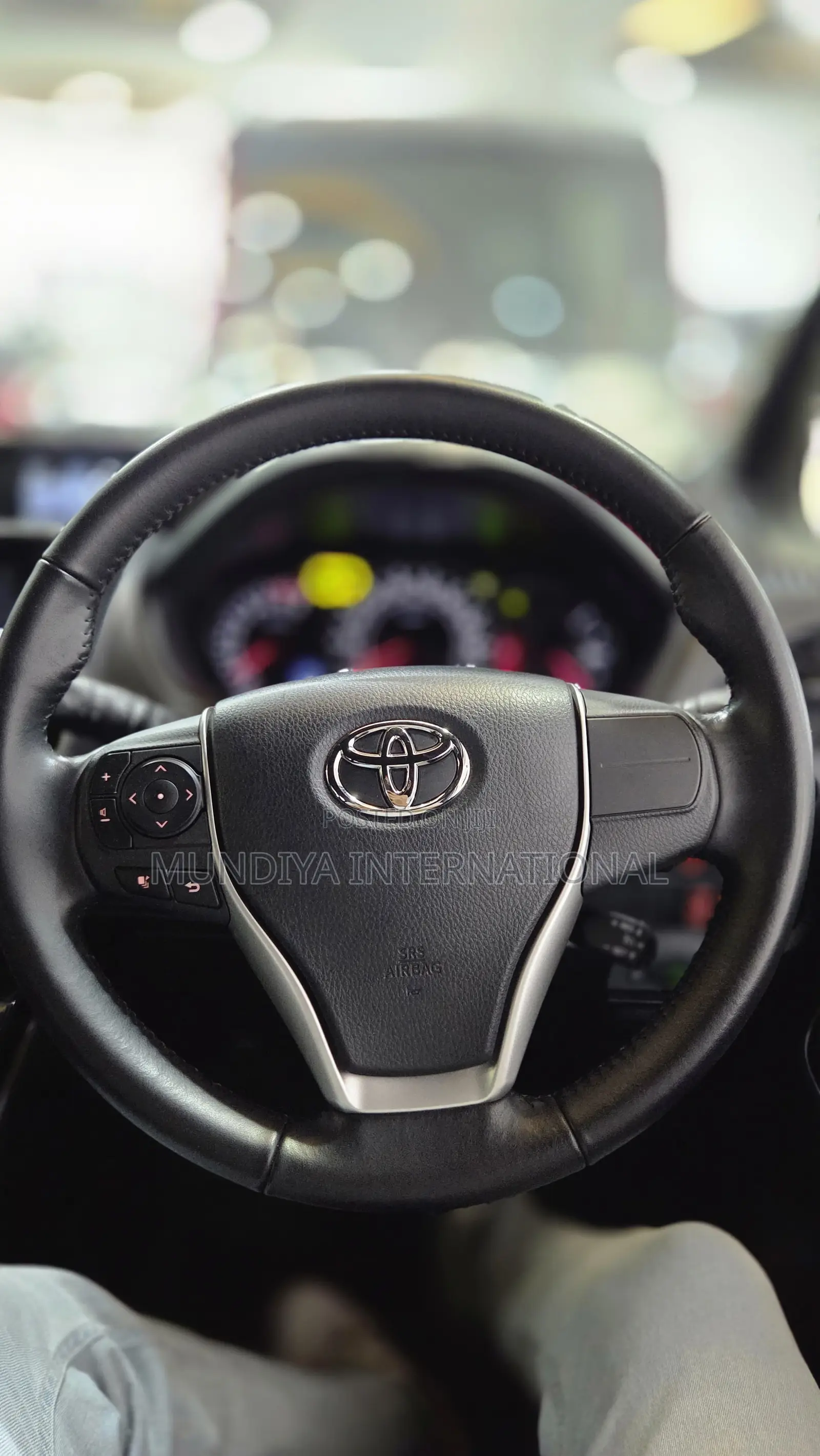 Toyota Noah 2.0 AWD (7 Seater) 2019 White