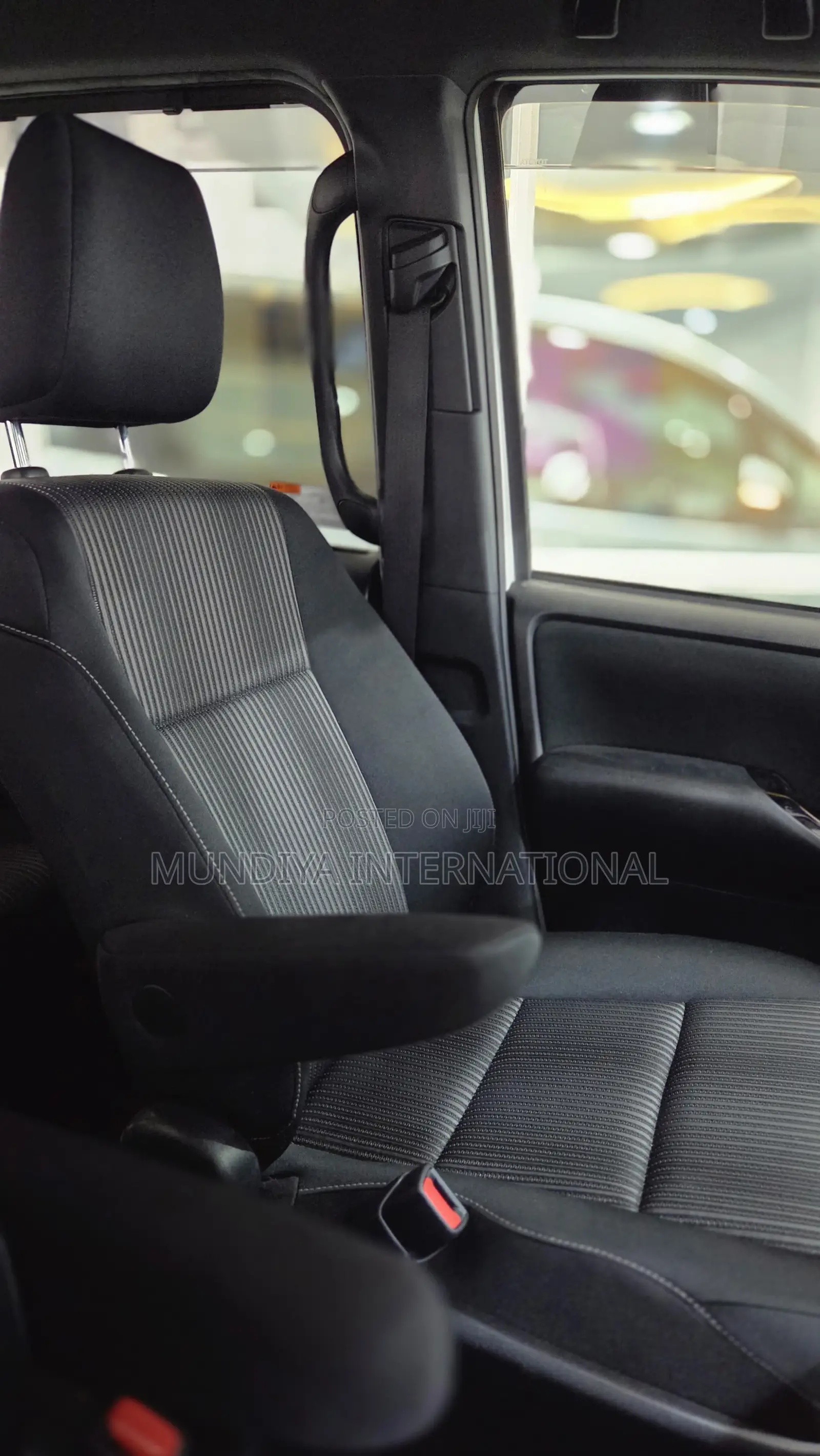Toyota Noah 2.0 AWD (7 Seater) 2019 White