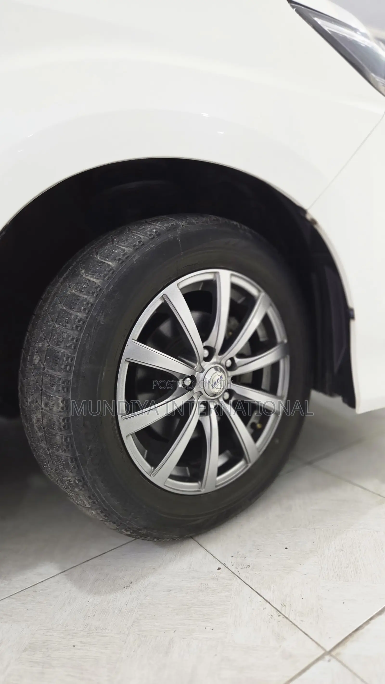Toyota Noah 2.0 AWD (7 Seater) 2019 White