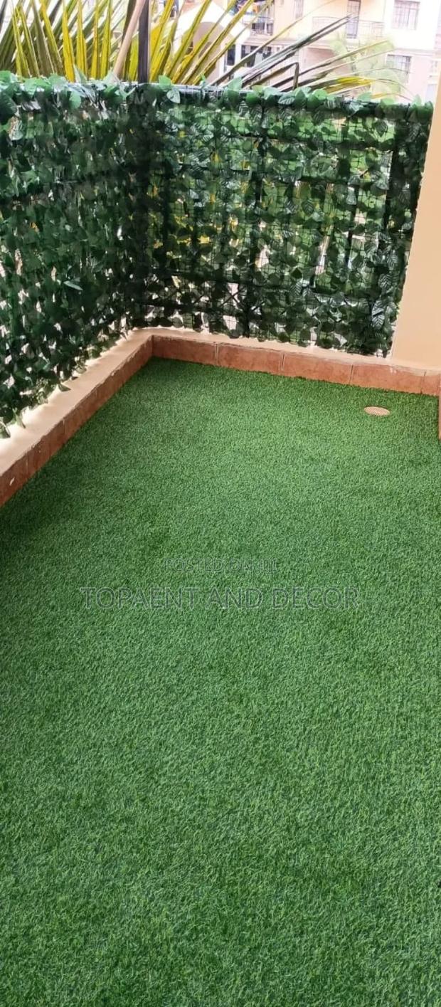 20mm Waterproof Artificial Lawn Carpet for Balcony