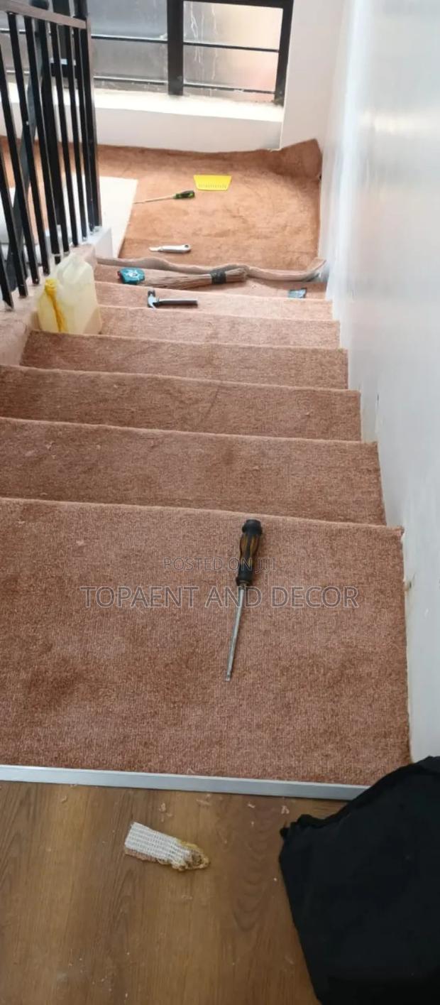 Stairs Insulation Wall to Wall Carpet Stairs Warm and Elegant - main view