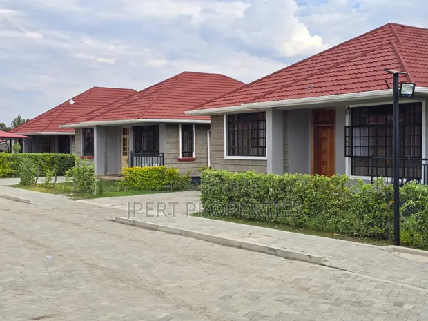 3bdrm Bungalow in Kitengela for sale