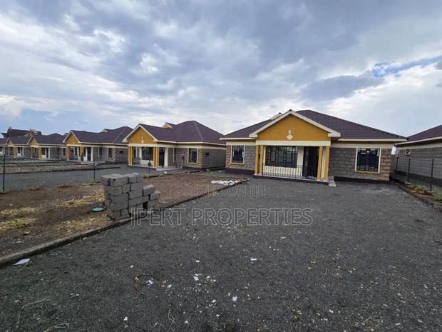 3bdrm Bungalow in Kitengela for sale