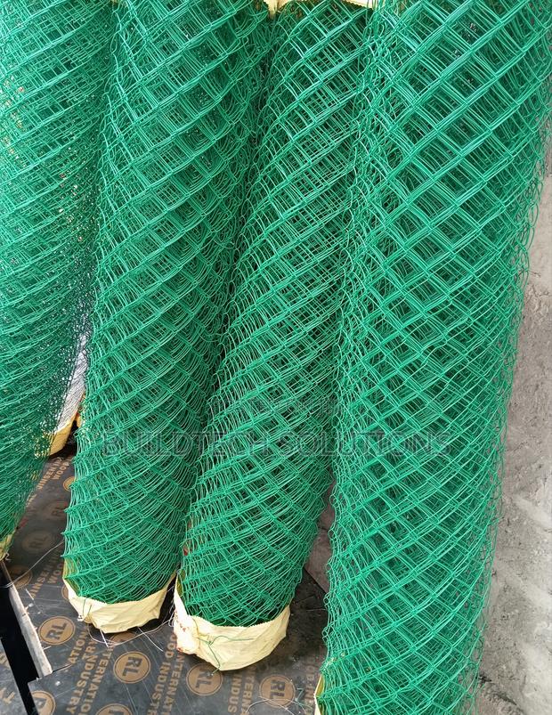 Green Chainlink Netting 5 Feet - main view