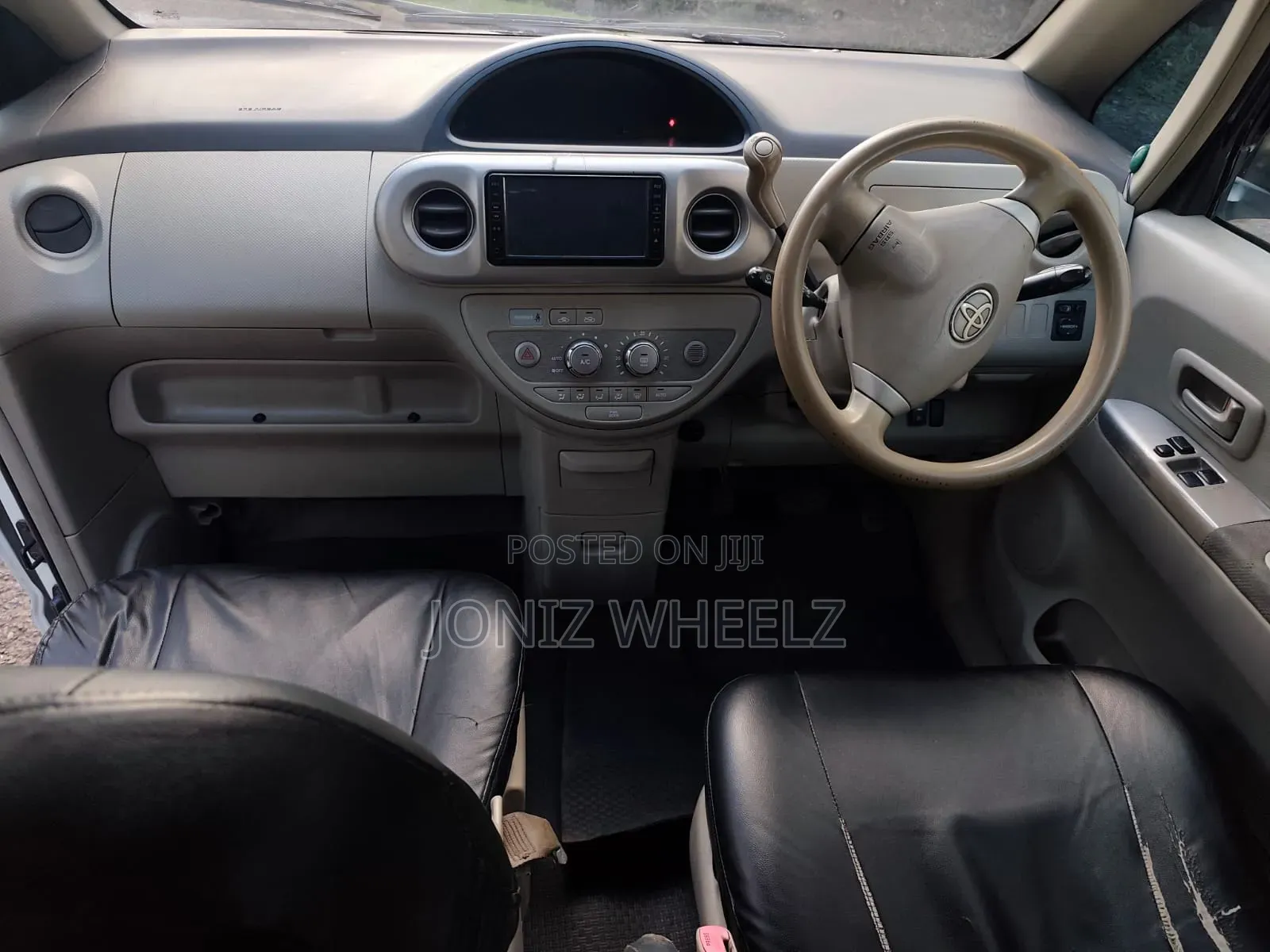 Toyota Porte 1.3 FWD 2011 White