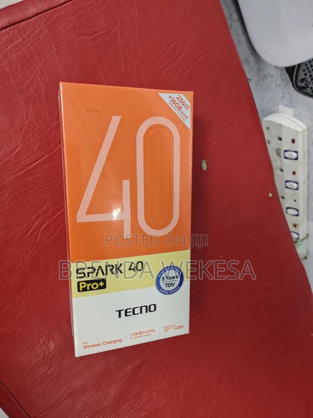 New Tecno Spark 40 Pro+ 256 GB White - thumbnail 3
