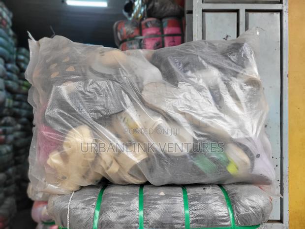 Crocs Slides Mtumba Bale - thumbnail 2